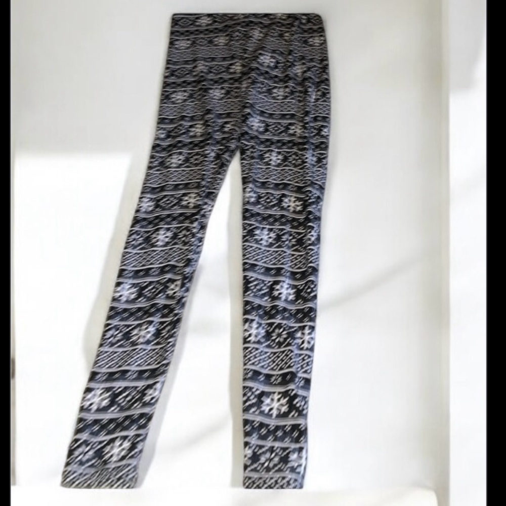 Snowflake leggings